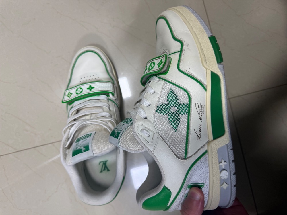 Louis Vuitton LV Trainer Grey — 40, Usado
