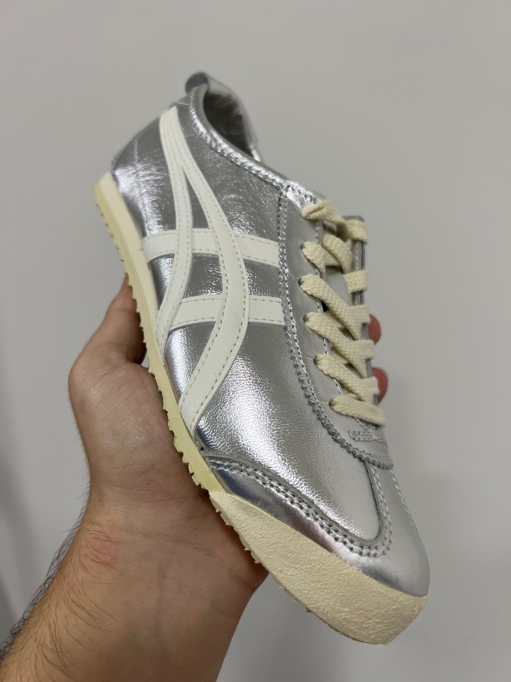 Onitsuka Tiger Mexico 66 Silver Off White