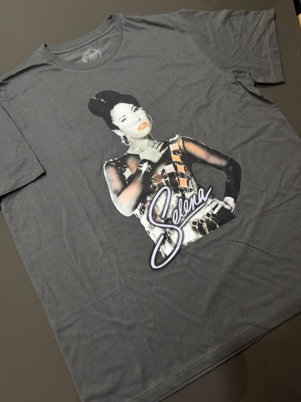 Camiseta Old Navy Vintage - GAP Selena Quintanilla