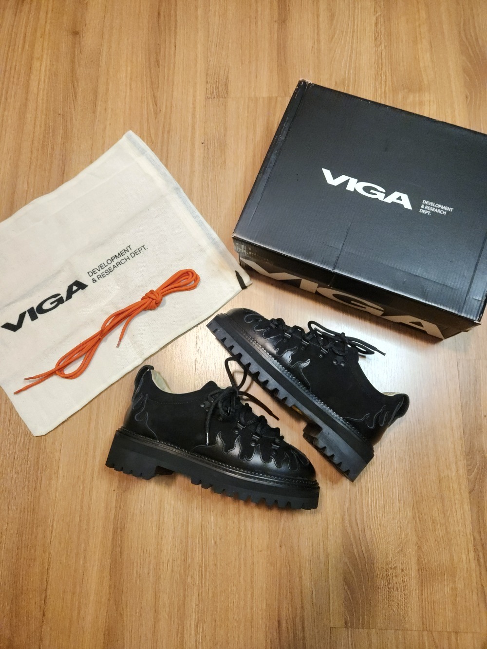 Viga Hiking Flames Full Black — 39, Novo
