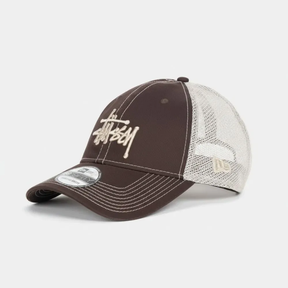 Boné Stussy New Era 9Twenty Basic Trucker Brown - Droper