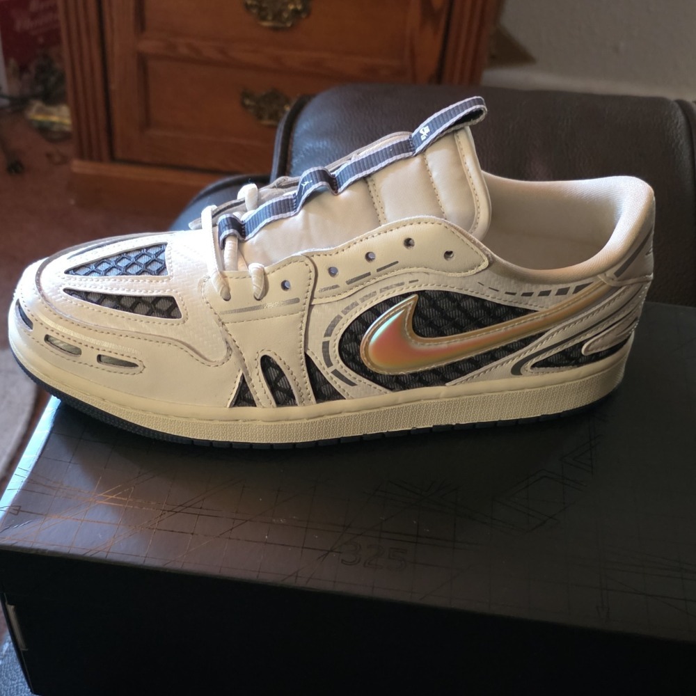 Air Jordan 1 Low Method of Make V3 Sail Coconut Milk — 34 / 35 / 35.5 / 36 / 37 / 37.5 / 38 / 39 / 39.5 / 40 / 40.5 / 41 / 42, Novo