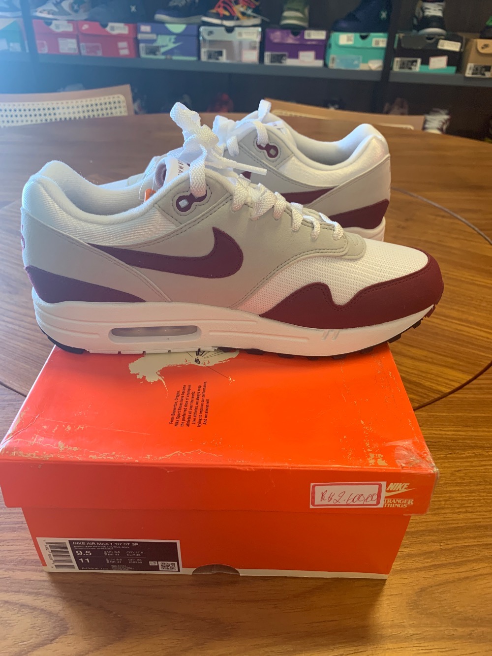 Stranger Things x Nike Air Max 1 '87 Steve Harrington — 41, Novo