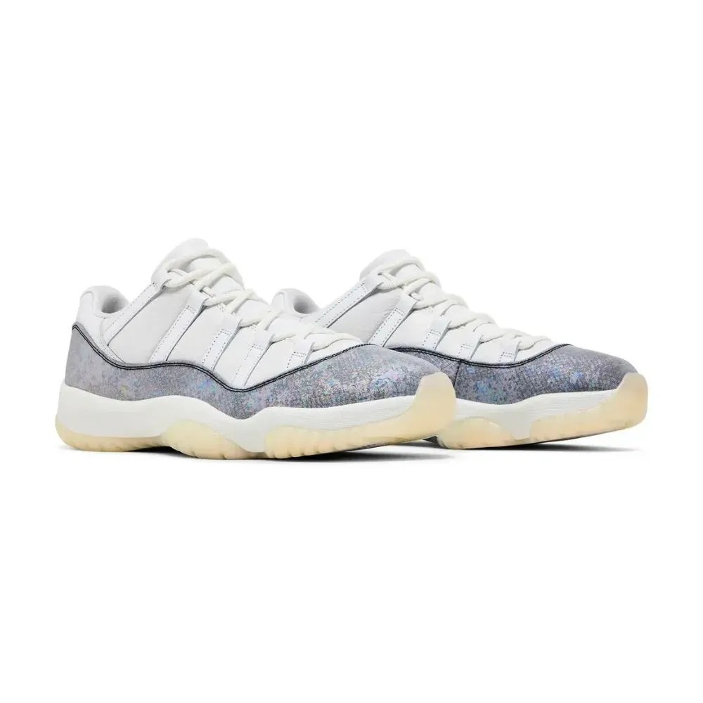 Air Jordan 11 Retro Low Year of the Snake Summit White Football Grey — 40.5 / 42.5 / 43.5, Novo