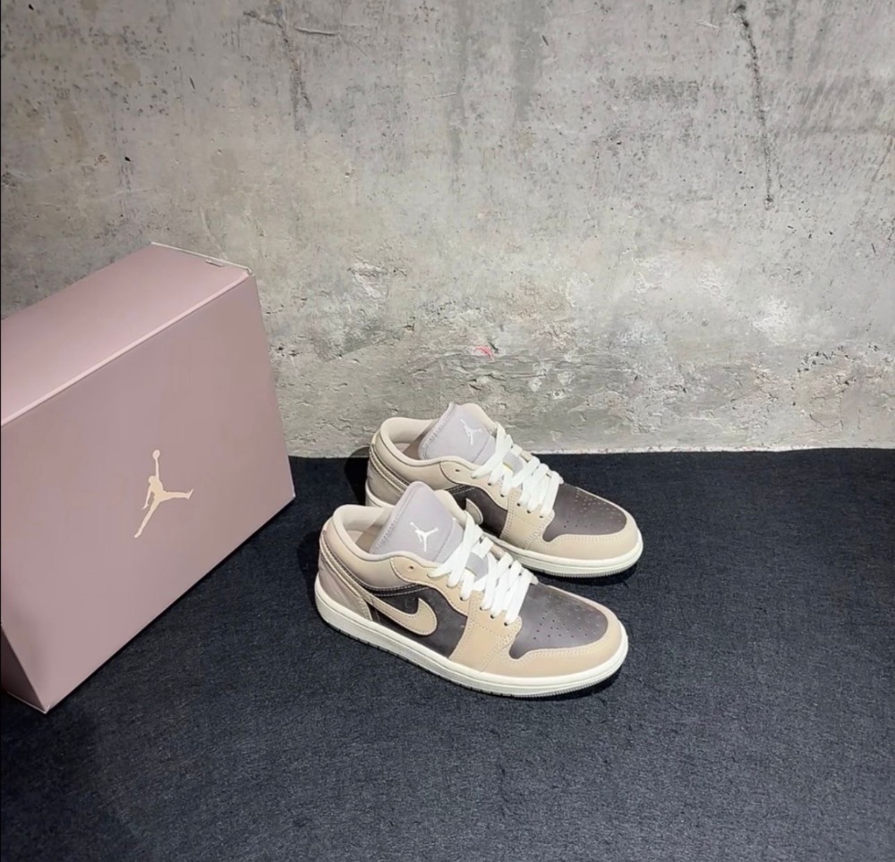 Air Jordan 1 Low SE Enigma Stone Pale Ivory Hemp Oatmeal — 39, Novo