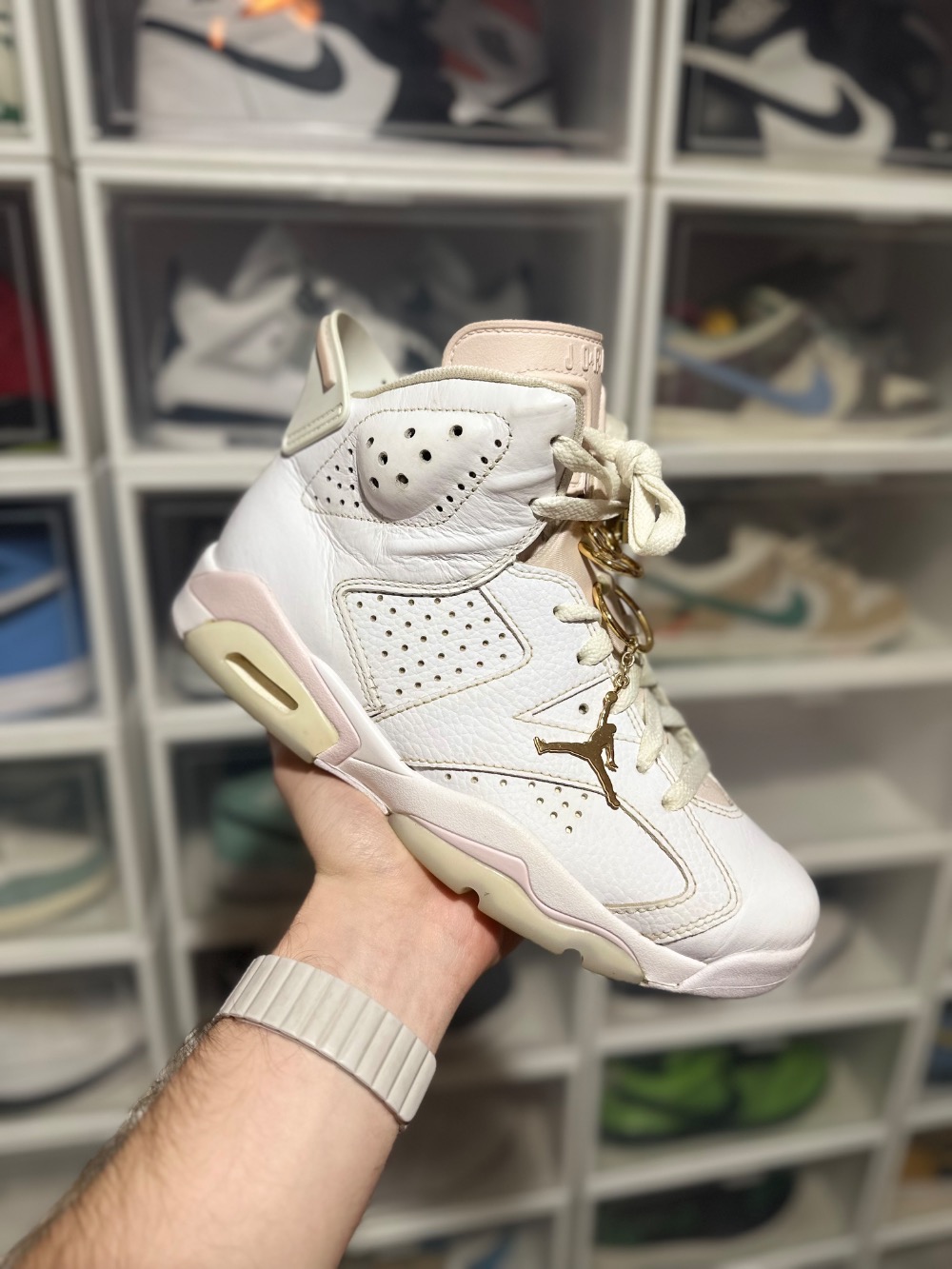 Air Jordan 6 Gold Hoops — 36, Usado