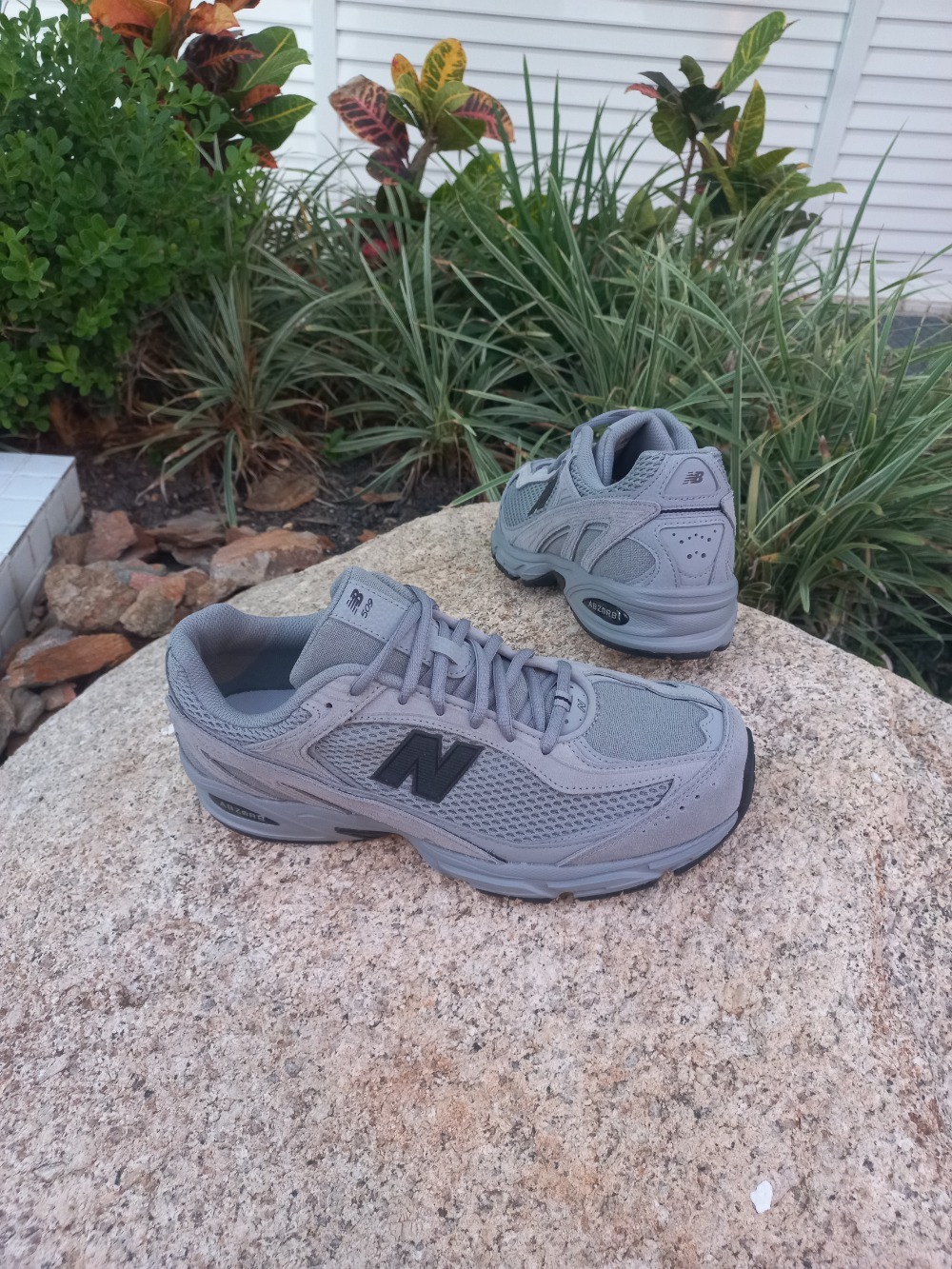 New Balance 509 Dark Grey Black — 42, Novo