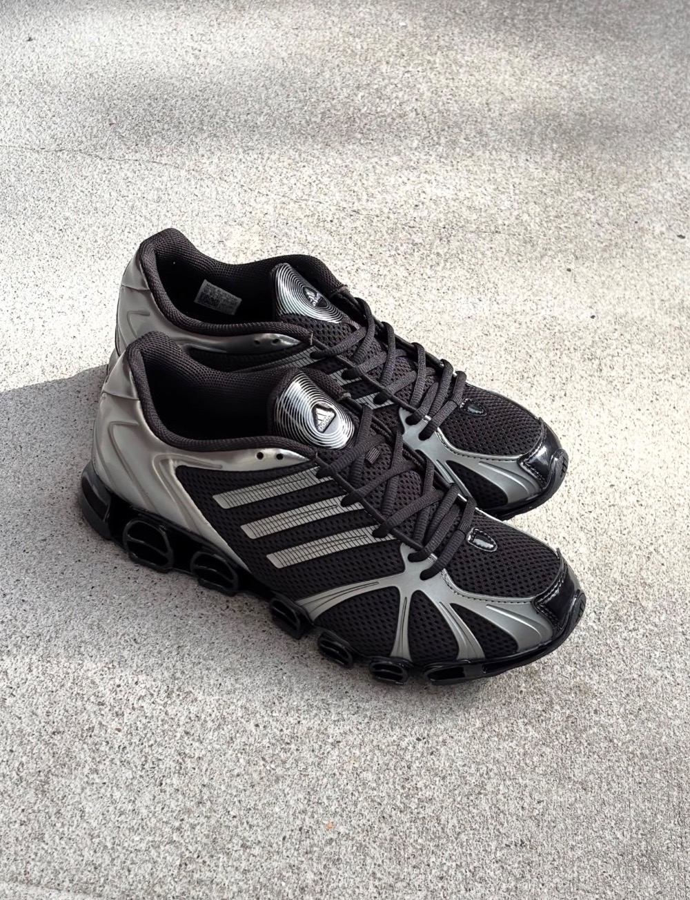 adidas Mega Ghostride Core Black Iron Metallic