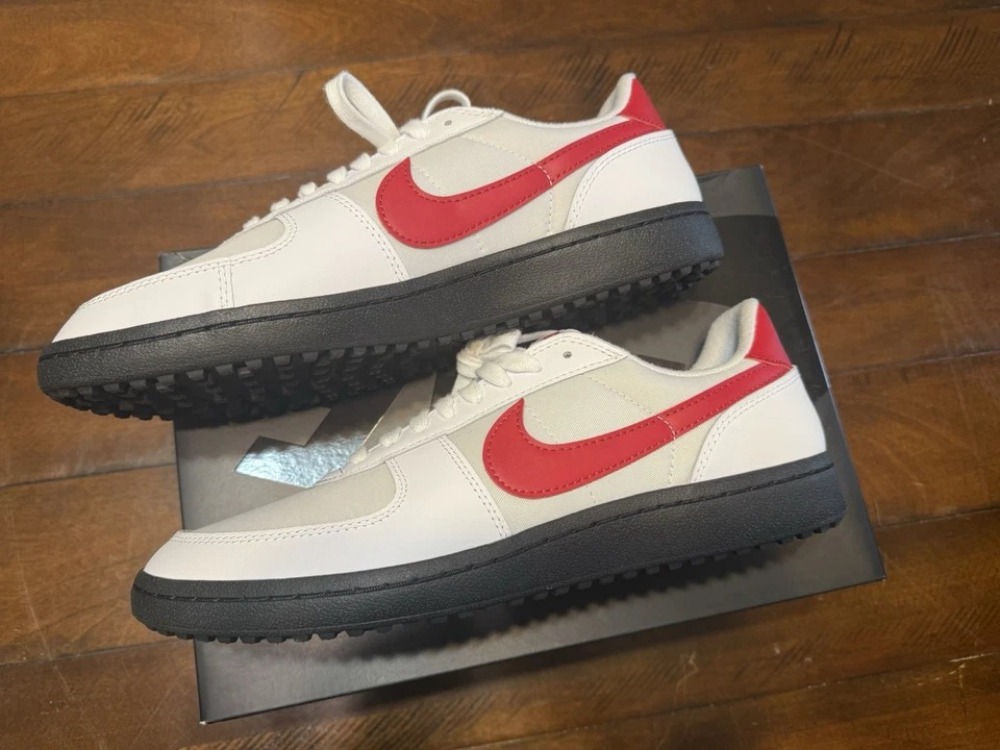 Nike Field General '82 White and Varsity Red — 42.5, Novo