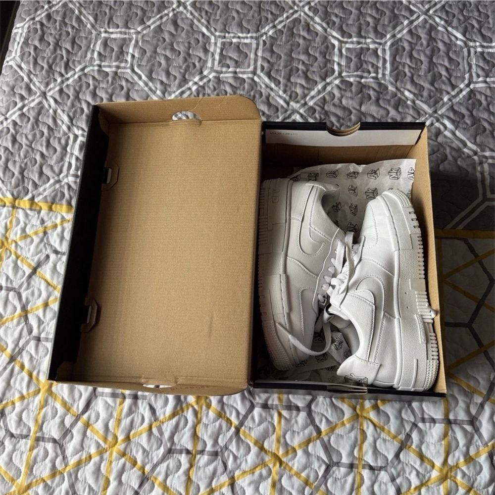 Nike Air Force 1 Pixel White — 41, Novo