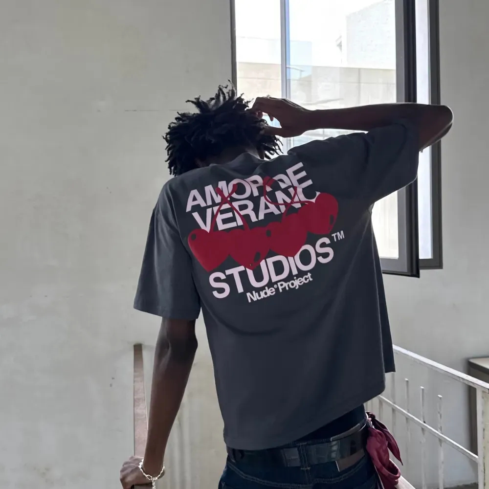 Imagem Camiseta Nude Project Xoxo Cinza