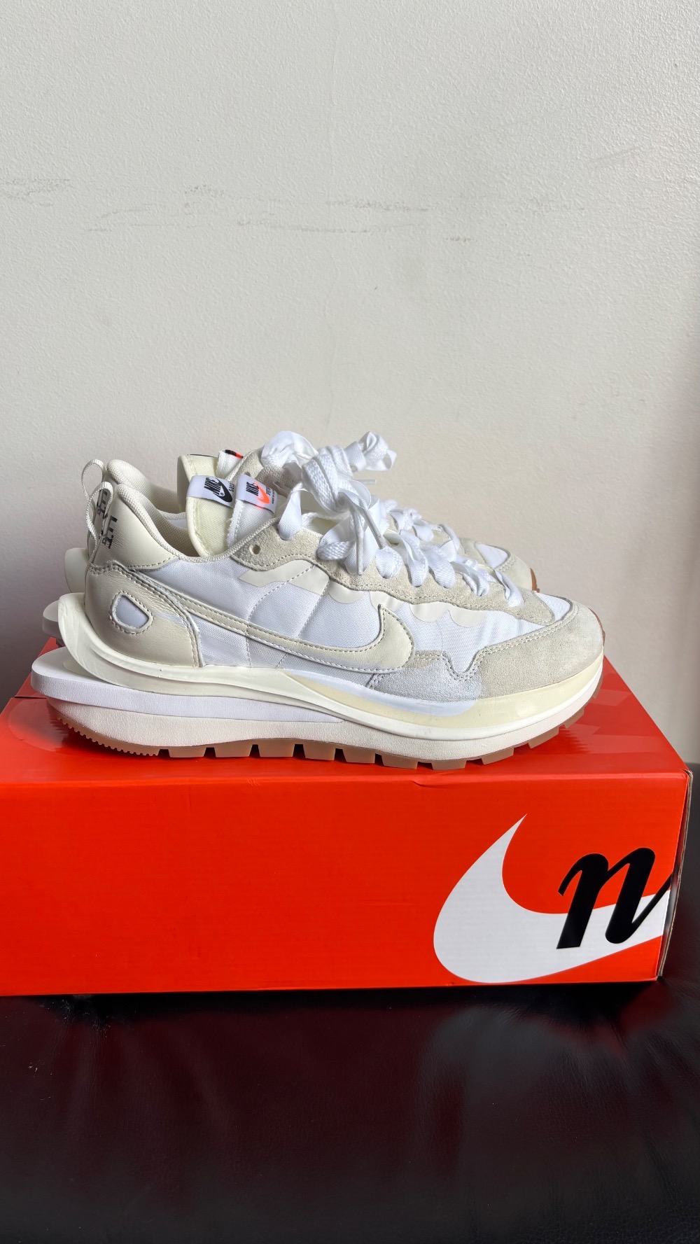 Sacai x Nike VaporWaffle White and Gum — 39.5, Novo