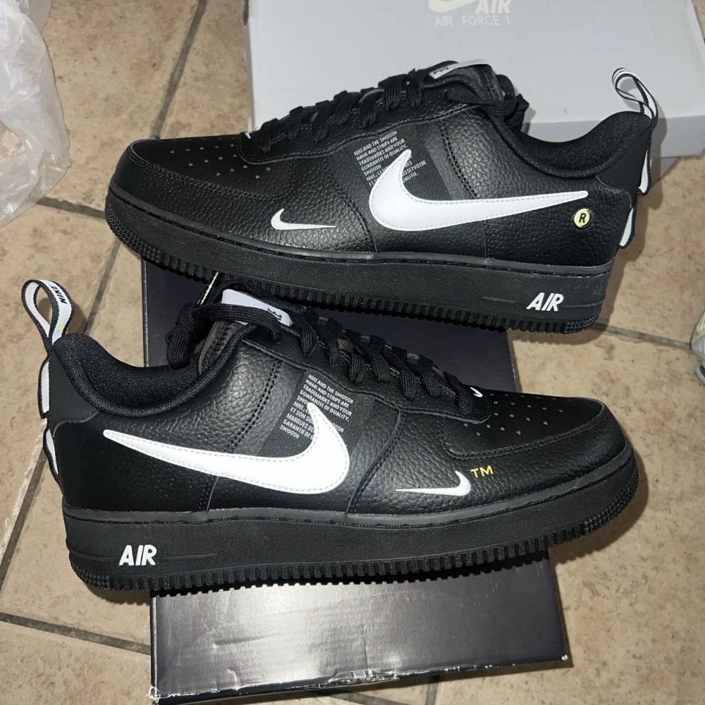 Nike Air Force 1 Low Utility Black White — 42.5, Novo