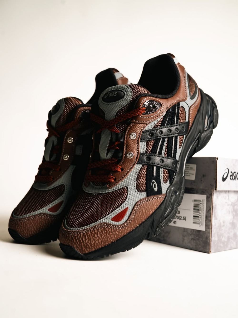 Hal Studios x Asics Gel-NYC 2.0 SSHS Architecture Of Everyday Life Mahogany — 39 / 40 / 41 / 42 / 43, Novo