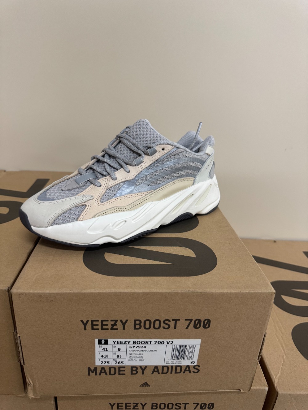Yeezy Boost 700 v2 Cream
