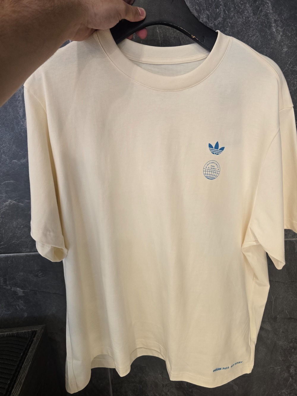 Bad Bunny x adidas Camiseta São Paulo Cream White — P / M / G / XG / XXG, Novo