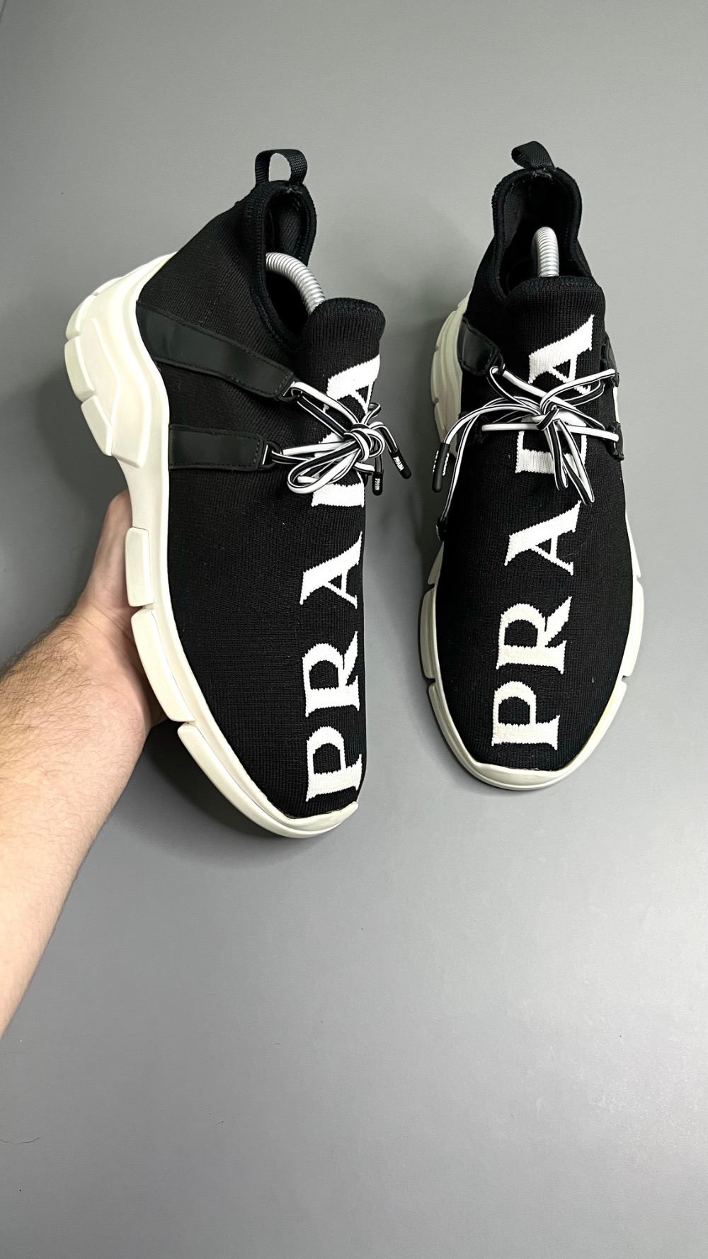 Prada Knit Logo Lace-Up Black — 39, Usado