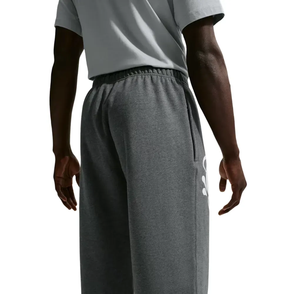 NIKE×SYNA WORLD SHORTS メンズフリースパンツ Syna World x Nike Calça Solo Swoosh Fleece Grey - Droper