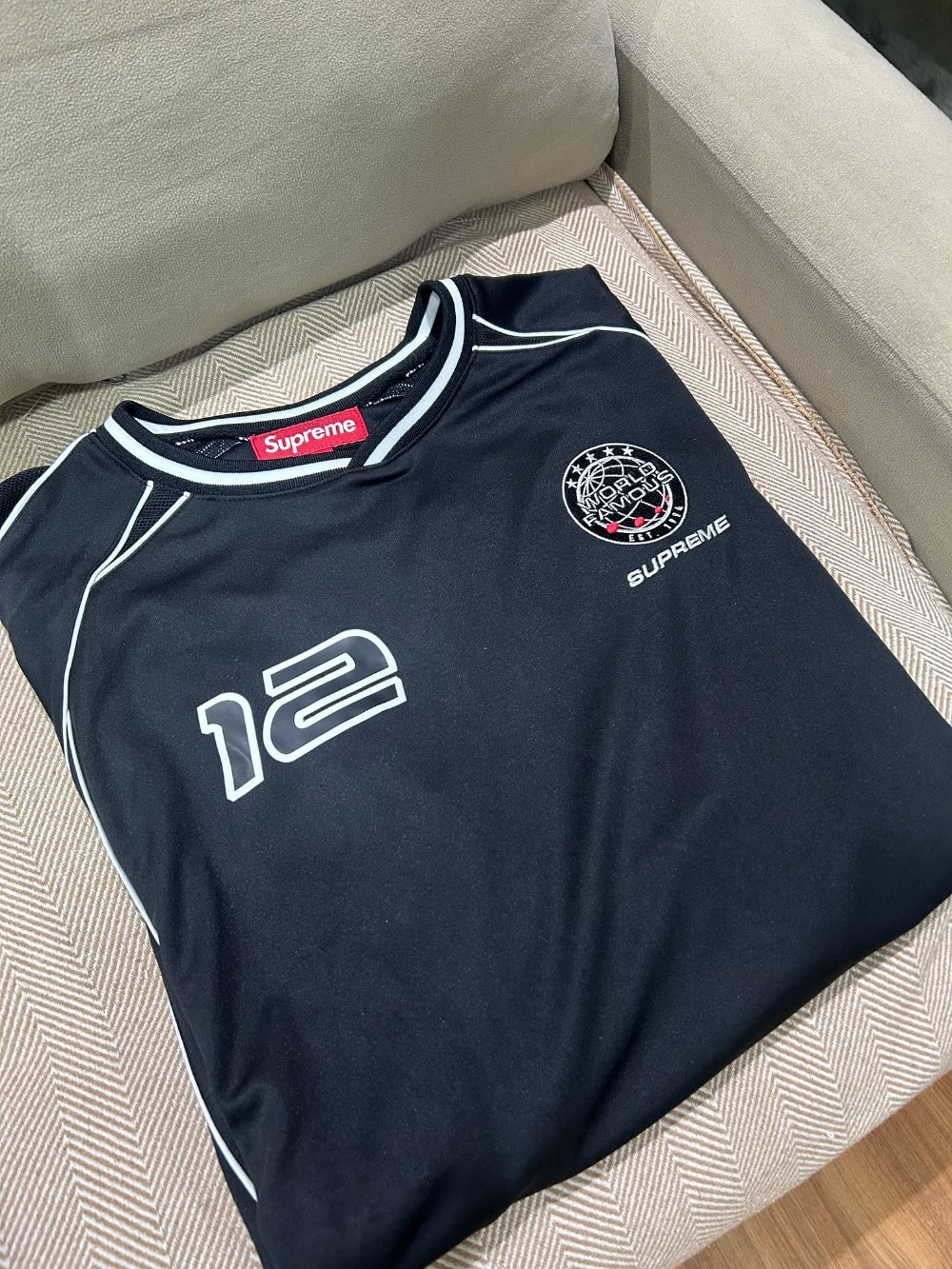 Camiseta Supreme Piping Soccer Jersey Black FW25-W11 — XXG, Novo
