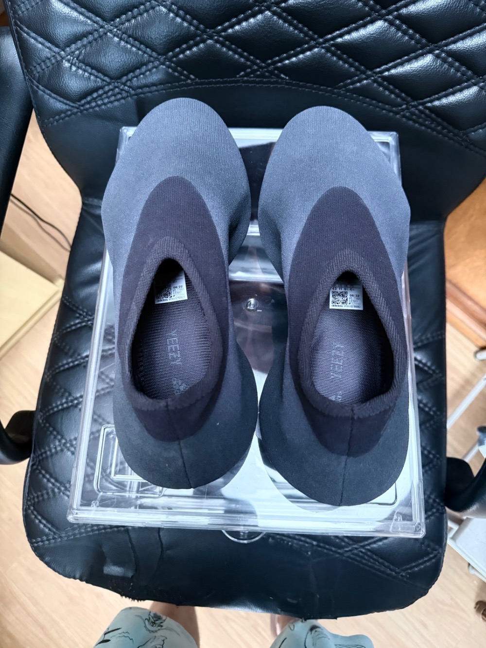 Yeezy Knit Runner Fade Onyx