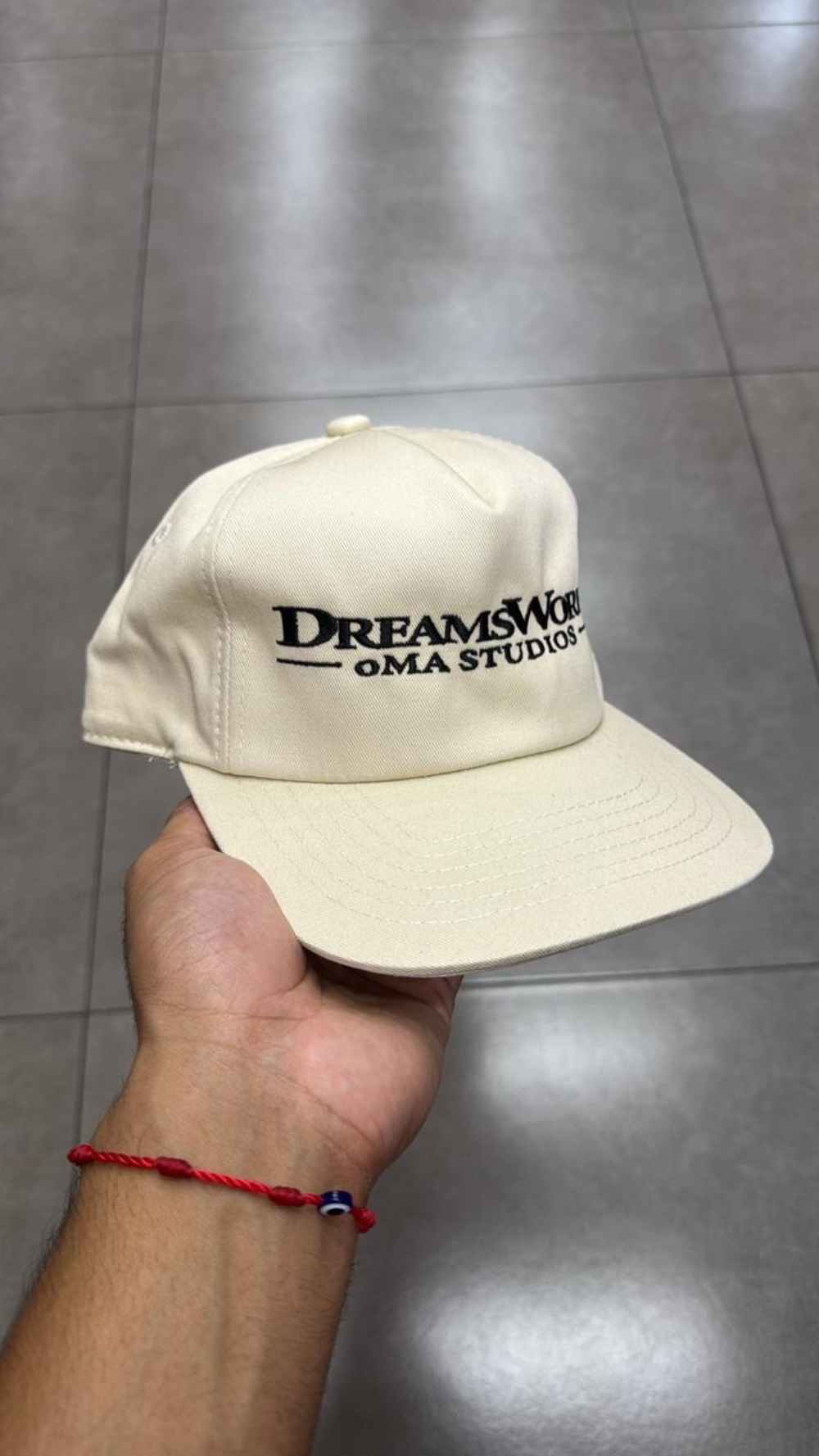 DreamsWork x oMA Studios Boné Cream Black — Único, Novo