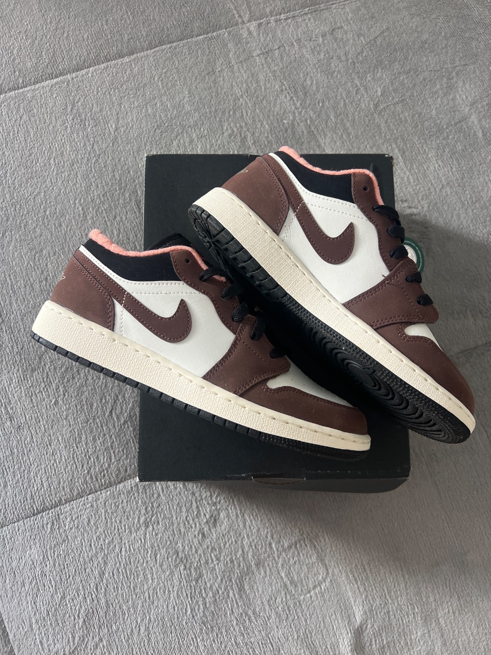 Air Jordan 1 Low SE Mocha — 35 / 36, Usado