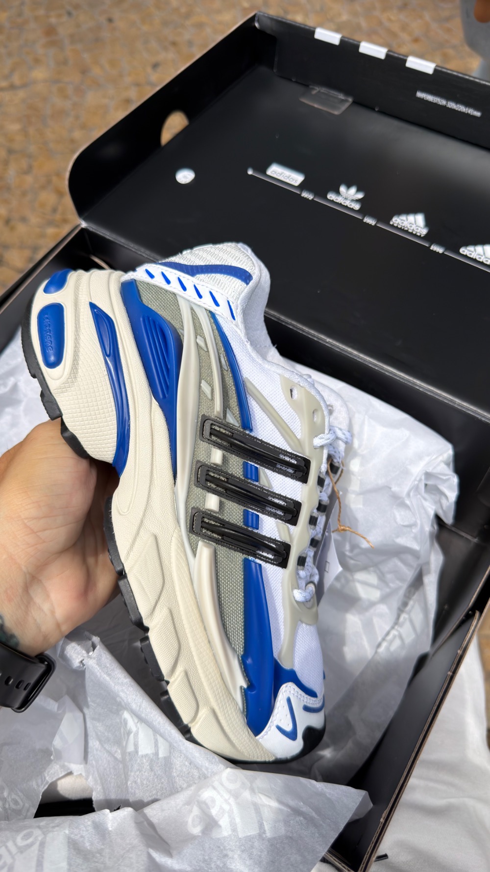 Pharrell Williams x adidas Adistar Jellyfish Focus Olive Core Black Royal — 34, Novo