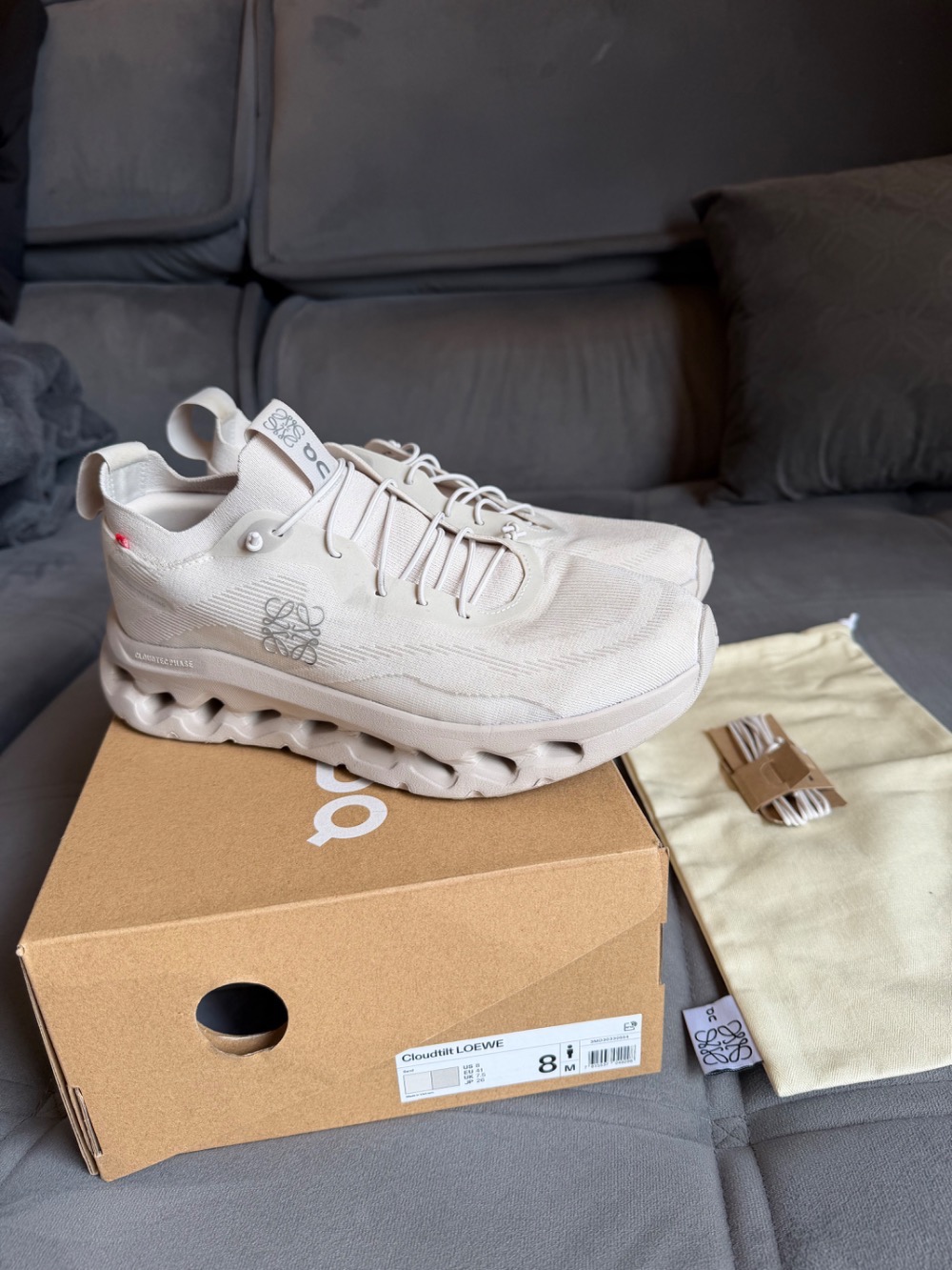 LOEWE x On Running Cloudtilt Sand — 39, Usado