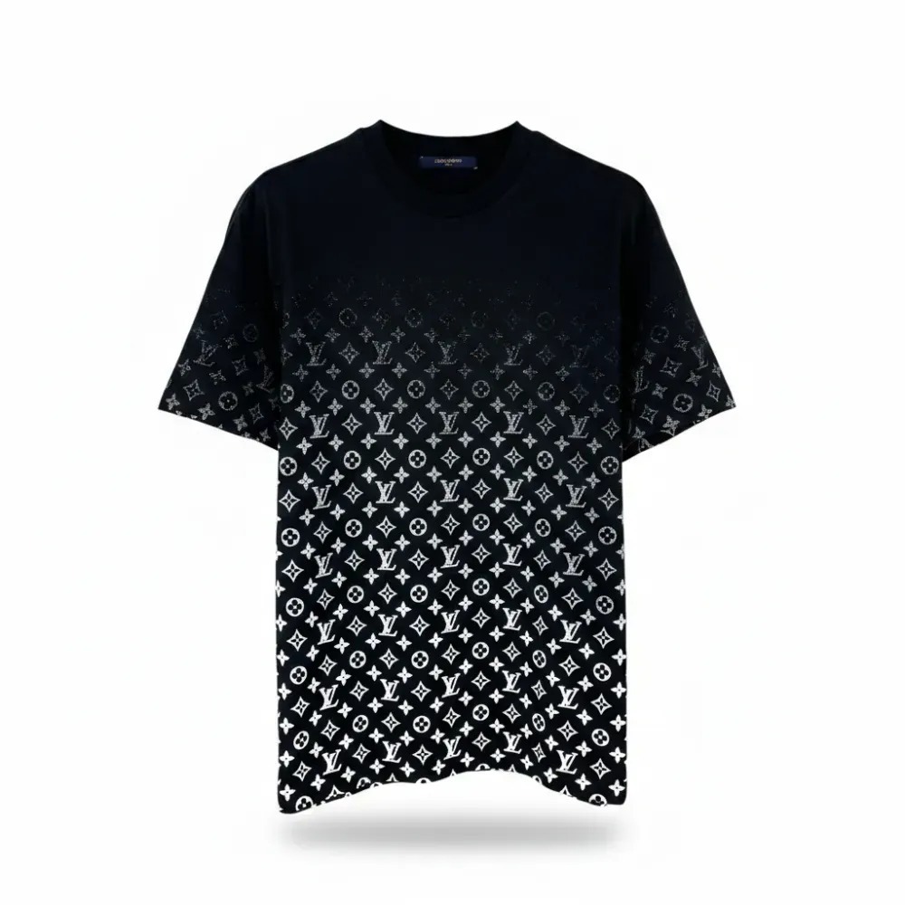 Camiseta Louis Vuitton Monogram Gradient Preta — XXG, Novo