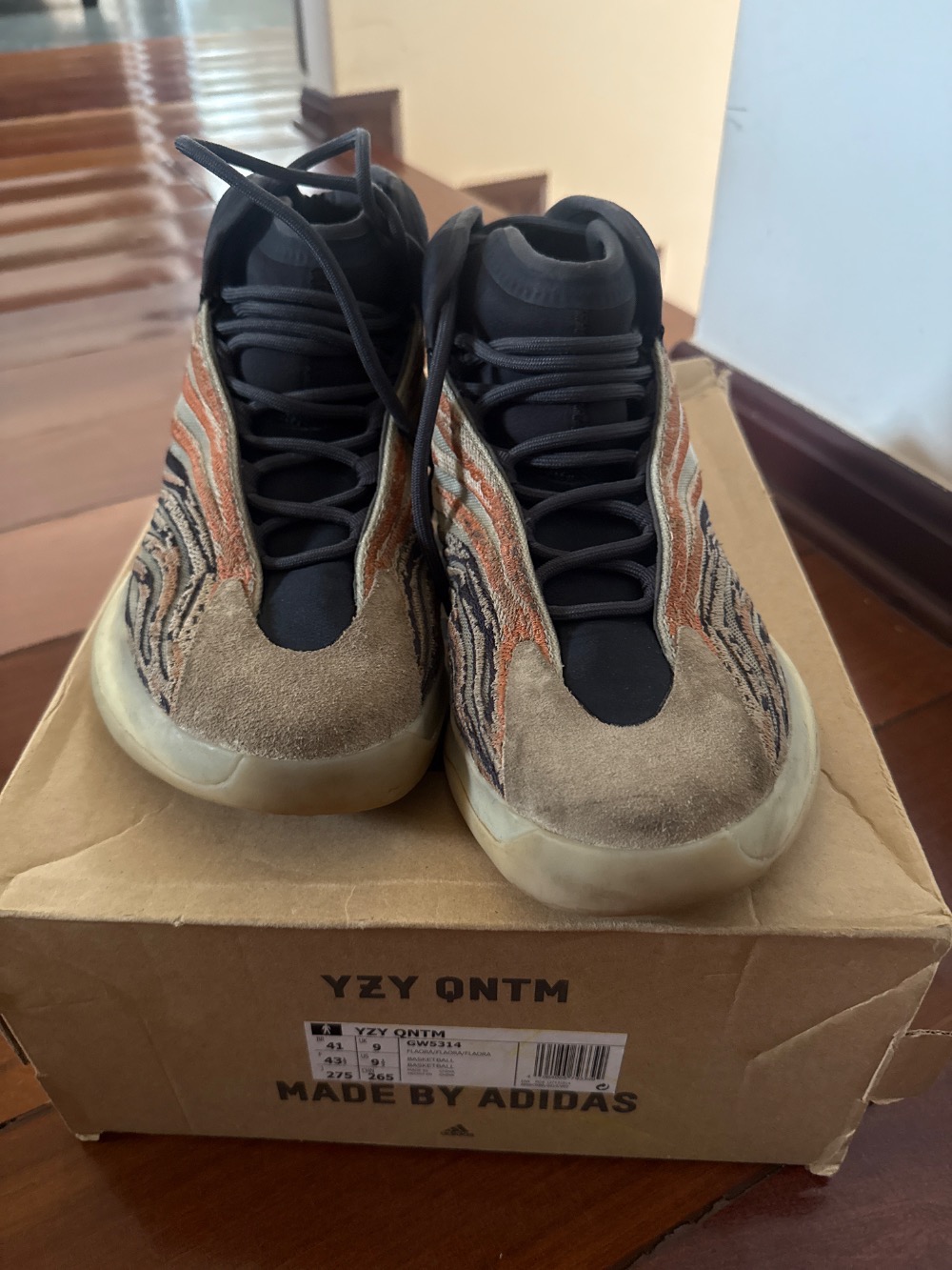 Yeezy QNTM Flash Orange