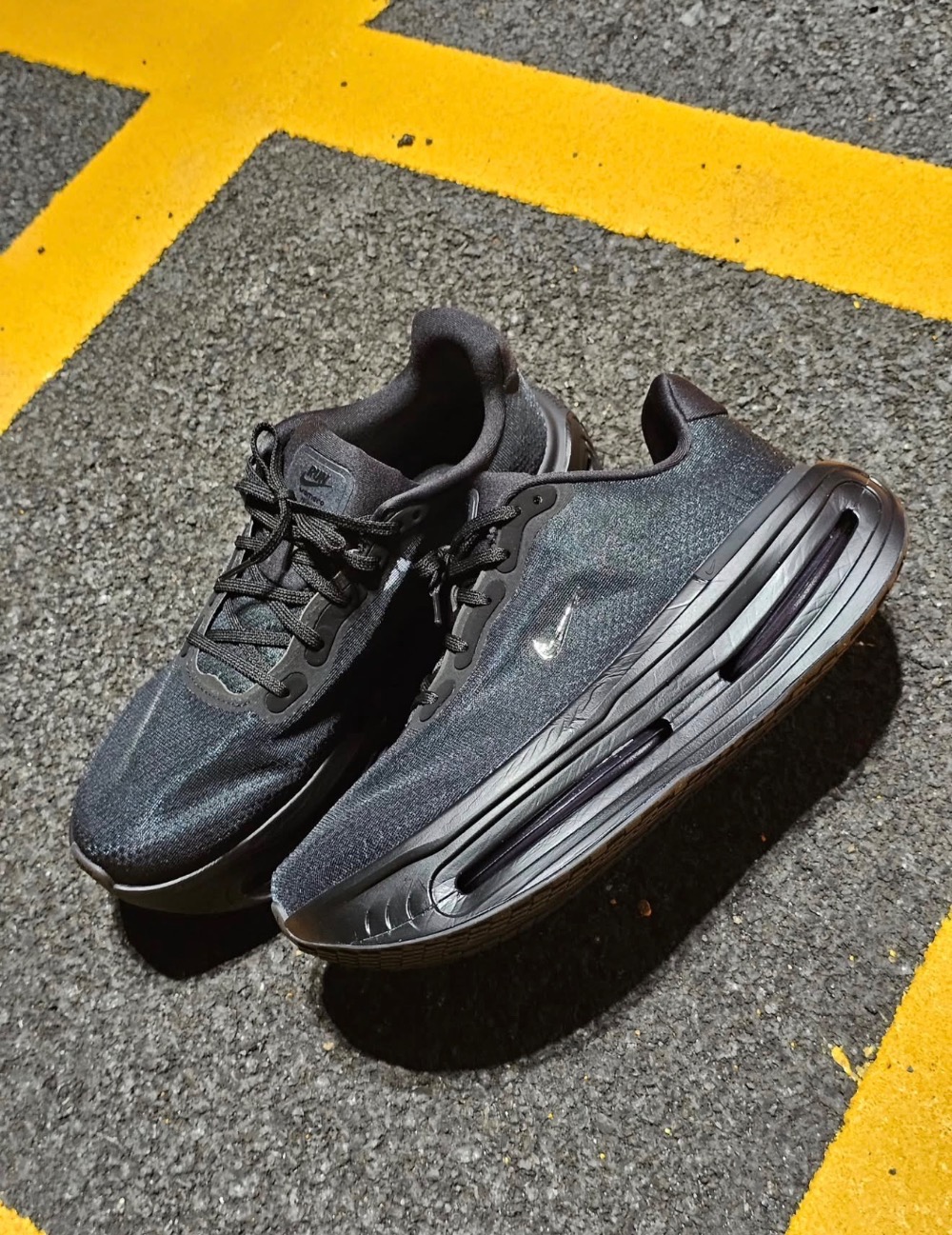Nike Vomero Premium Black — 41, Novo