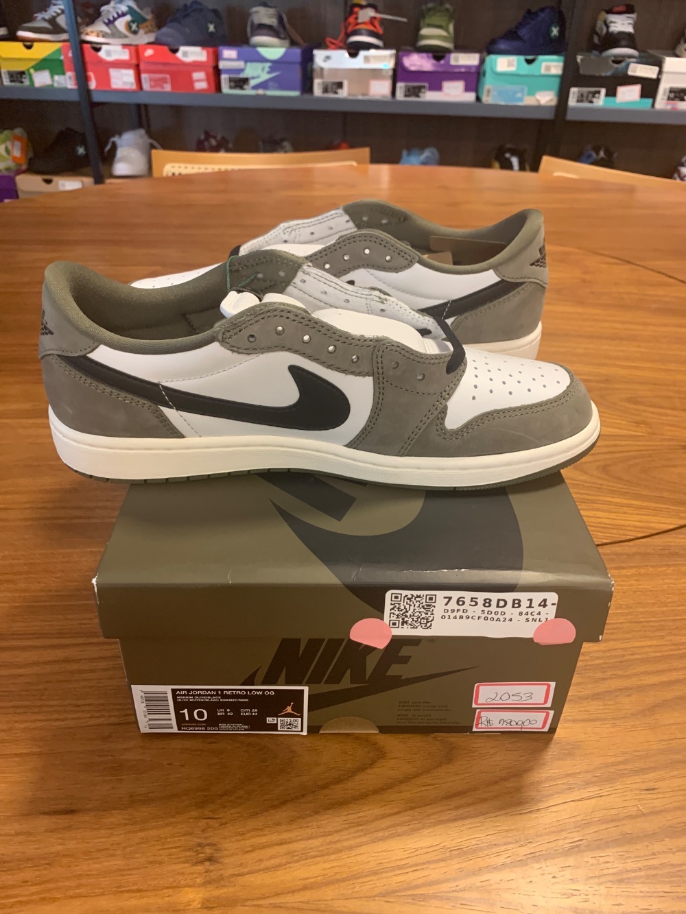 Air Jordan 1 Low OG Medium Olive — 42, Novo