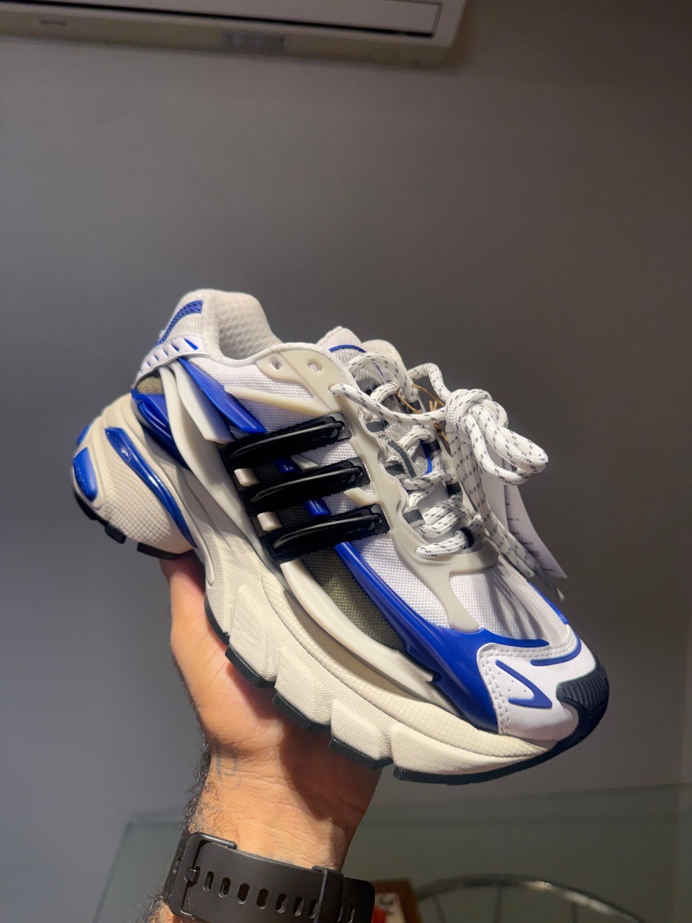 Pharrell Williams x adidas Adistar Jellyfish Focus Olive Core Black Royal — 35, Novo