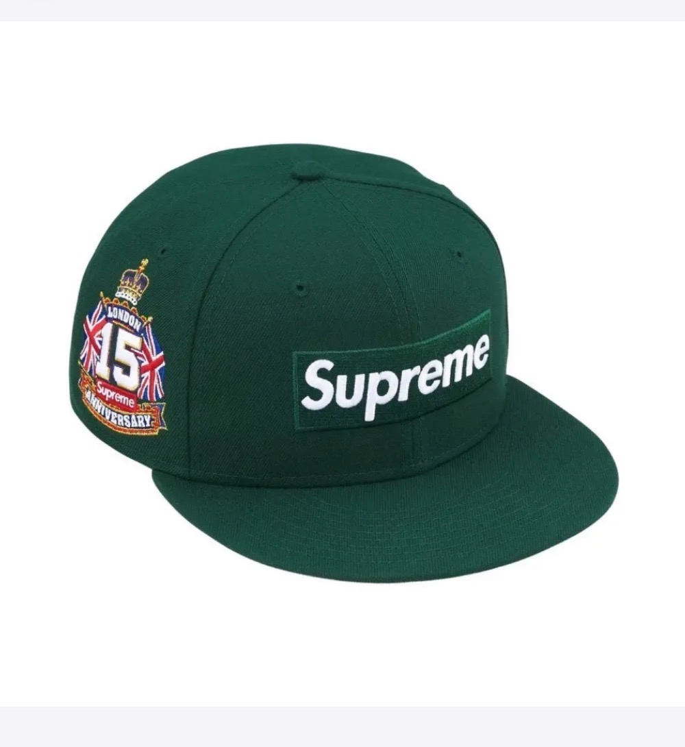 New Era x Supreme Boné Shop Box Logo London Dark Green SS26-W1 — 7-3/8, Novo