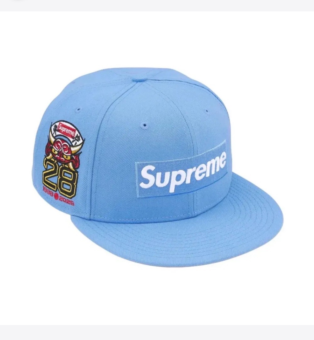 New Era x Supreme Boné Shop Box Logo Tokyo Light Blue SS26-W1 — 7-3/8, Novo