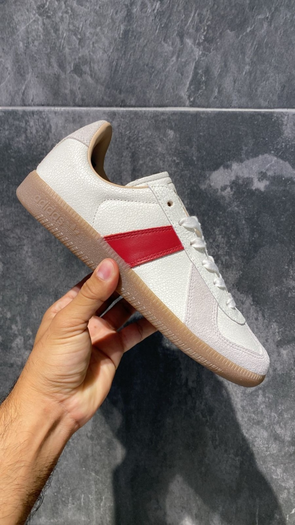 adidas BW Army Core White Team Victory Red Gum — 36 / 37 / 39, Novo