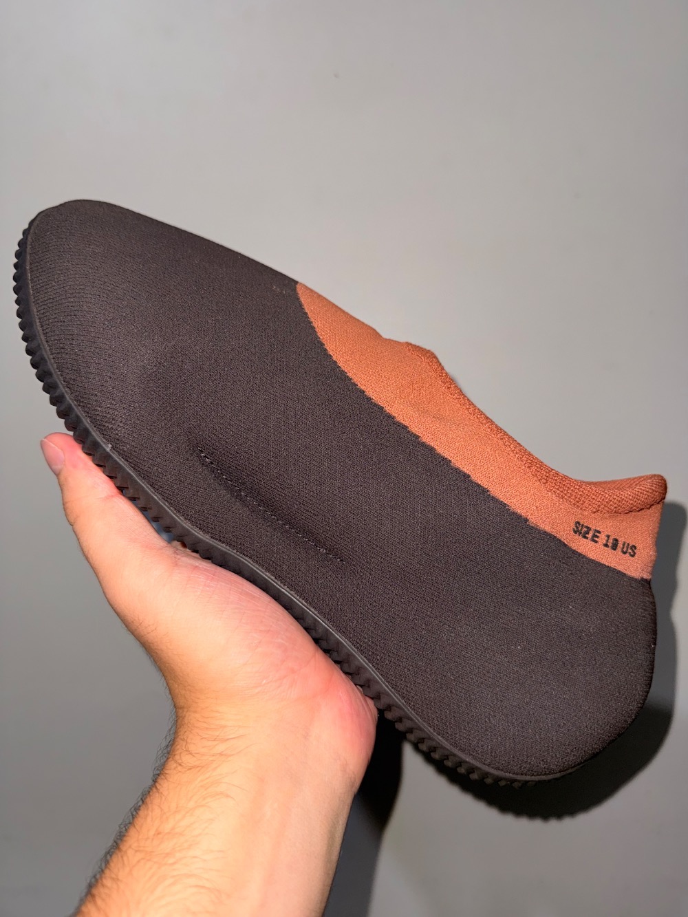 Yeezy Knit Runner Stone Carbon