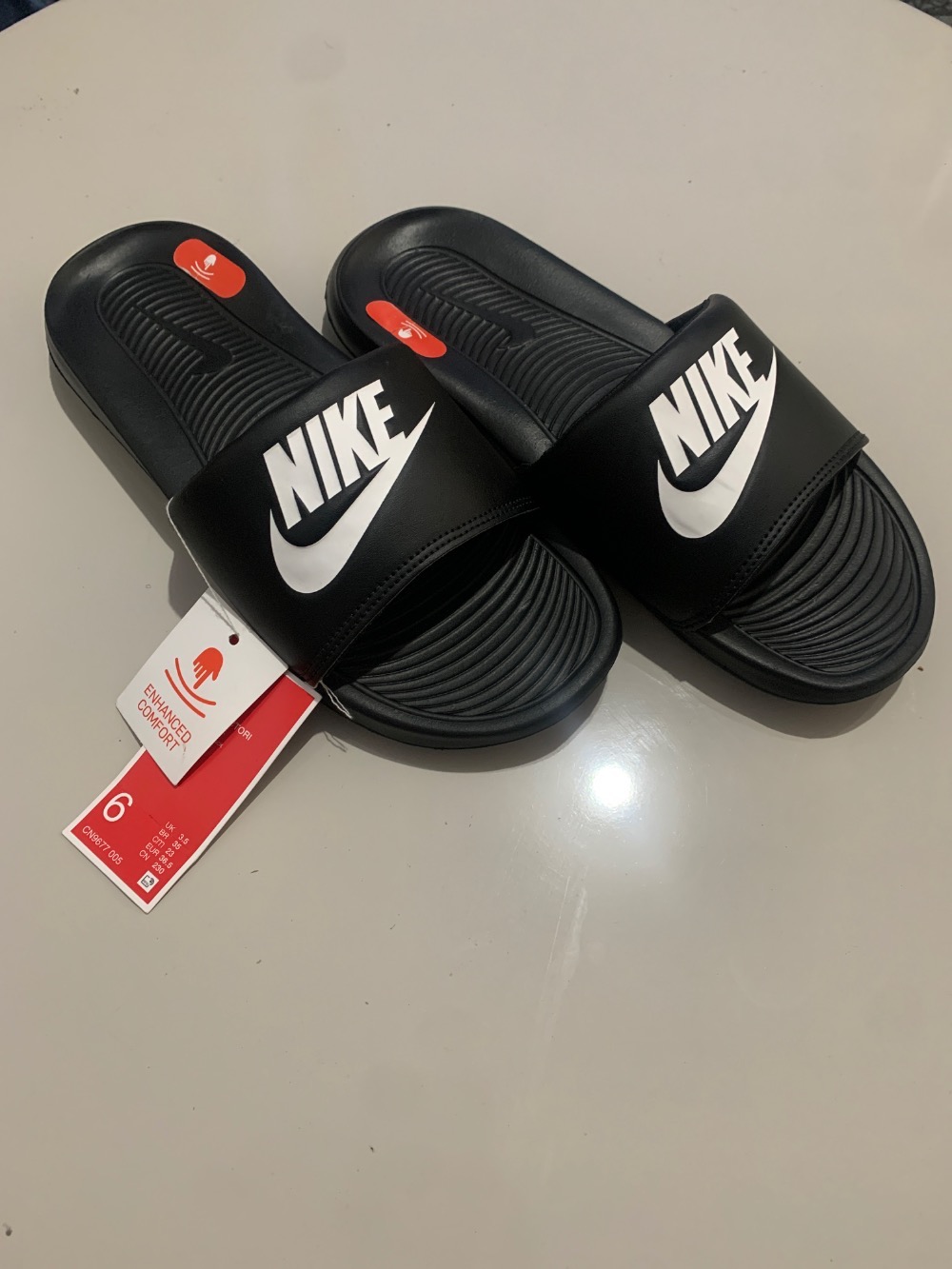 Chinelo Nike Victori One Black