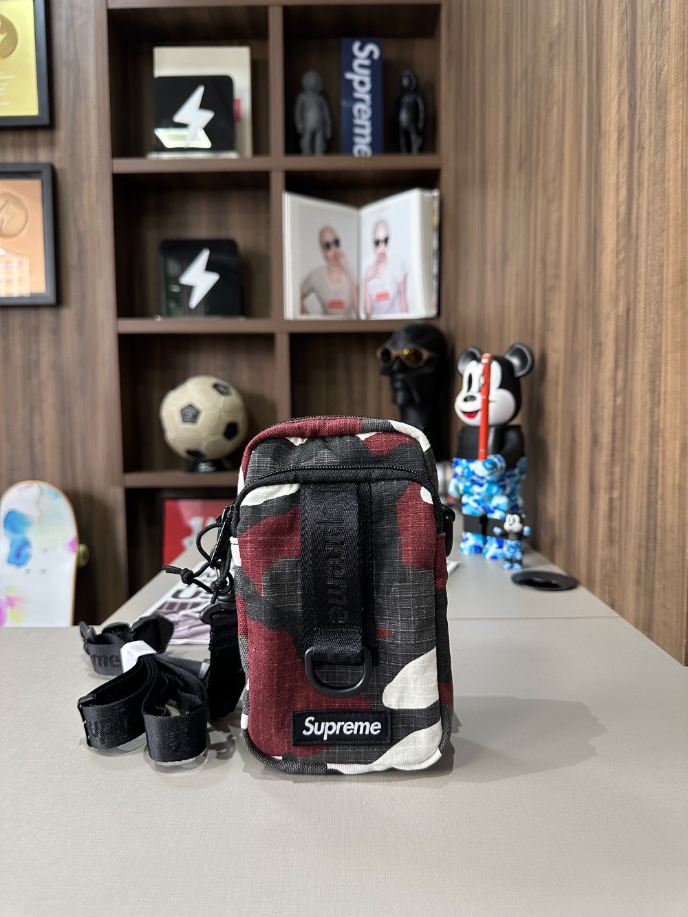Shoulder Bag Supreme Red Camo SS26-W1 — único, Novo