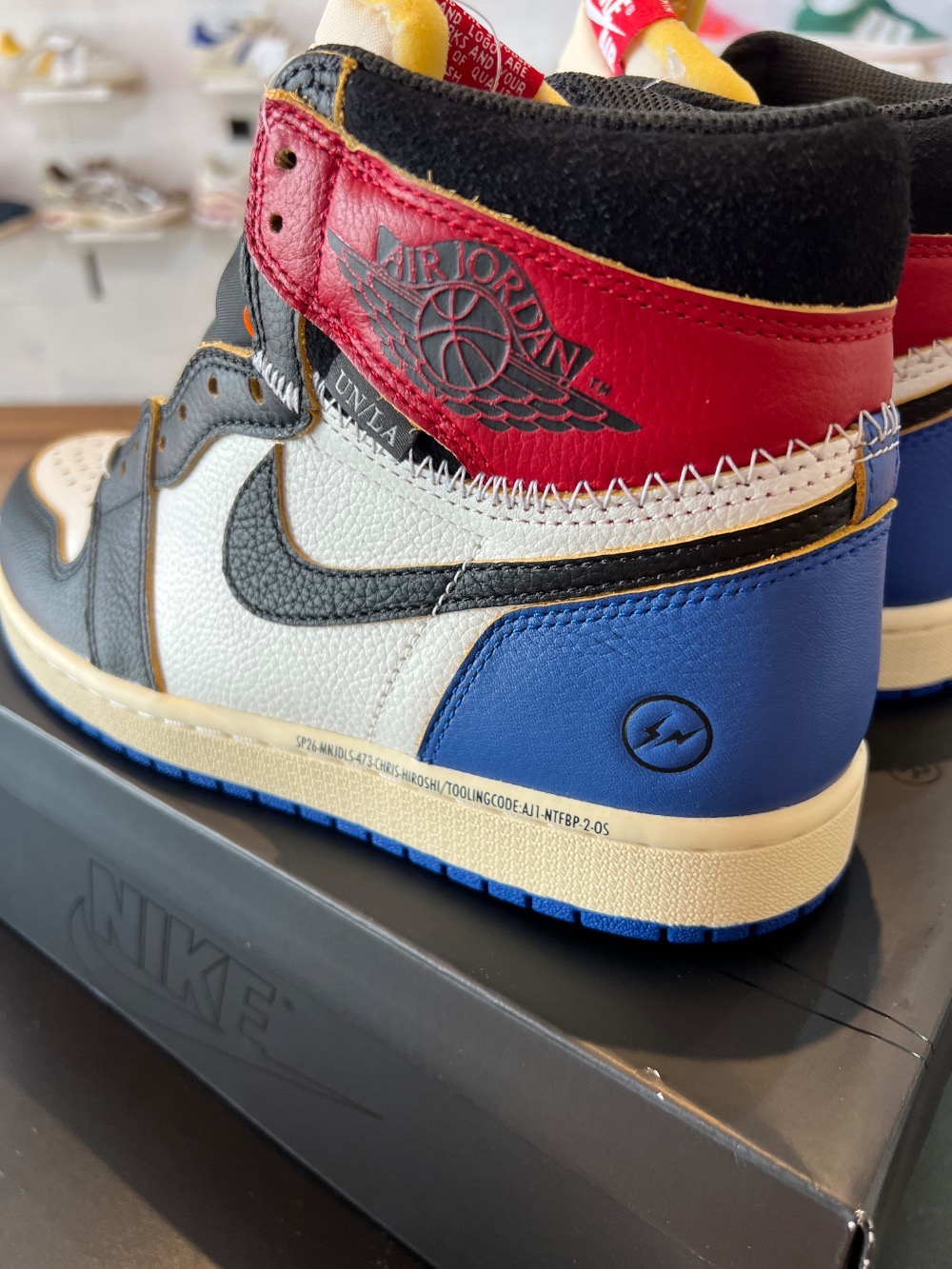 Union LA x Fragment x Air Jordan 1 Retro High OG SP Varsity Red Sport Royal — 40, Novo