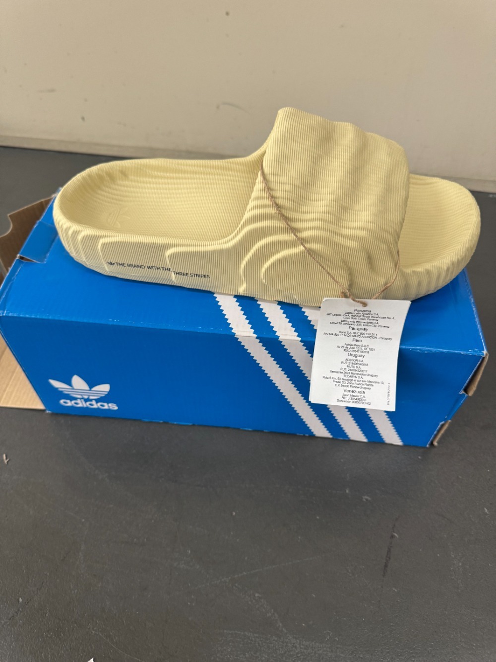 adidas Adilette 22 Desert Sand