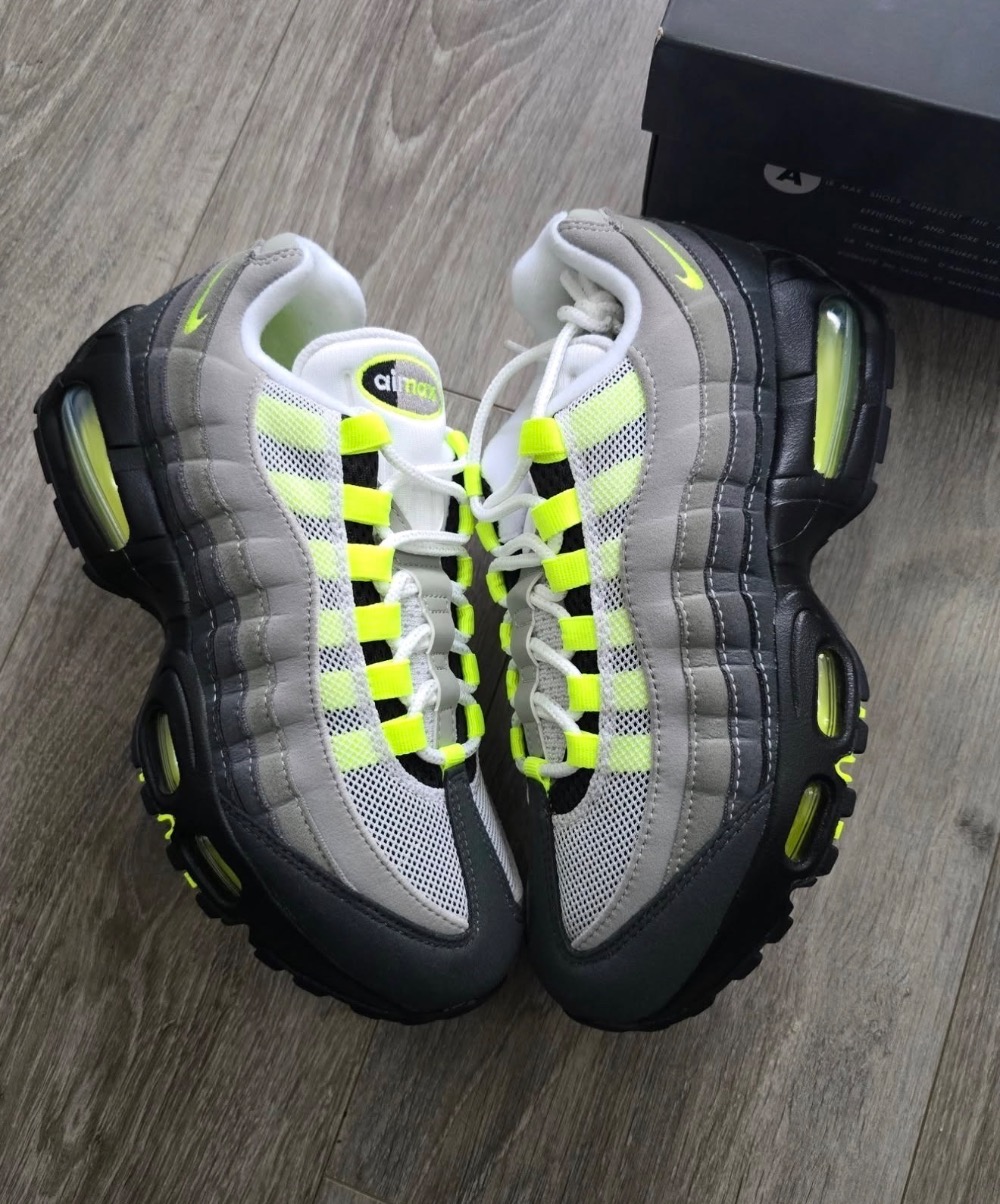 Nike Air Max 95 OG Big Bubble Neon — 42, Novo