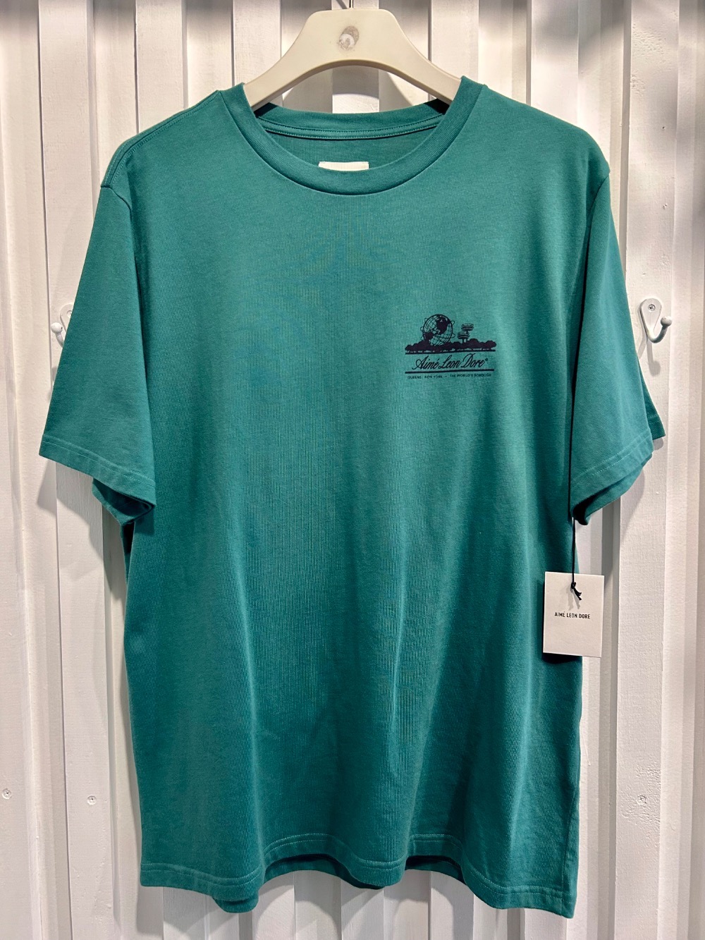 Camiseta Aimé Leon Dore Unisphere Pine Green — G / XG, Novo