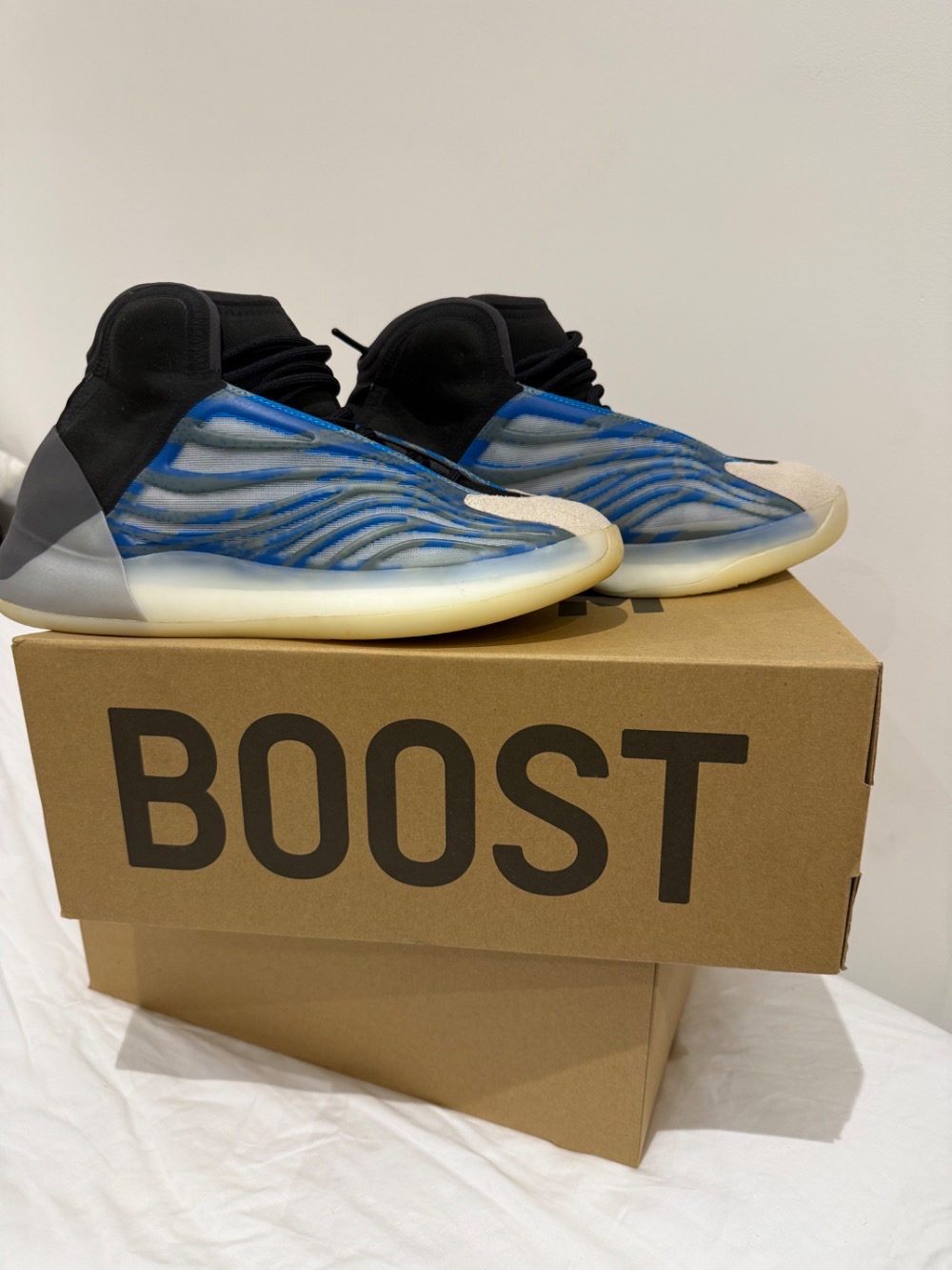 Yeezy QNTM BSKTBL Frozen Blue