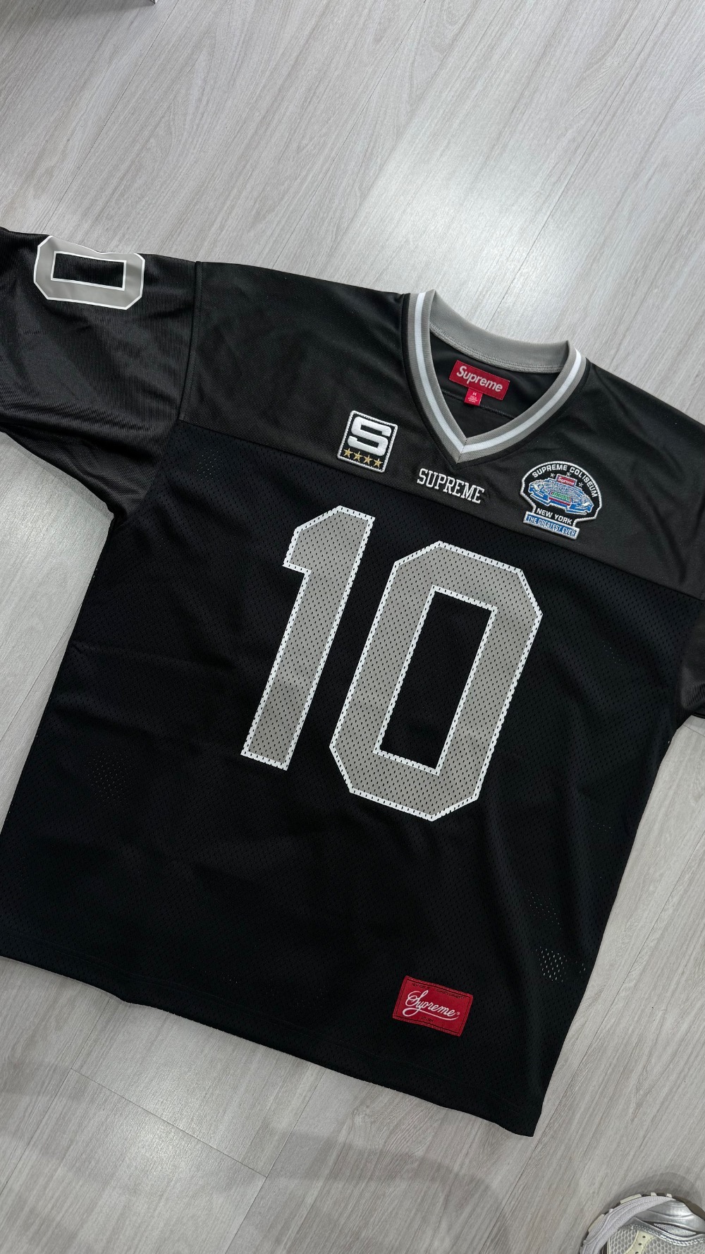 Camiseta Supreme Find God Football Black SS26-W1 — P / M, Novo