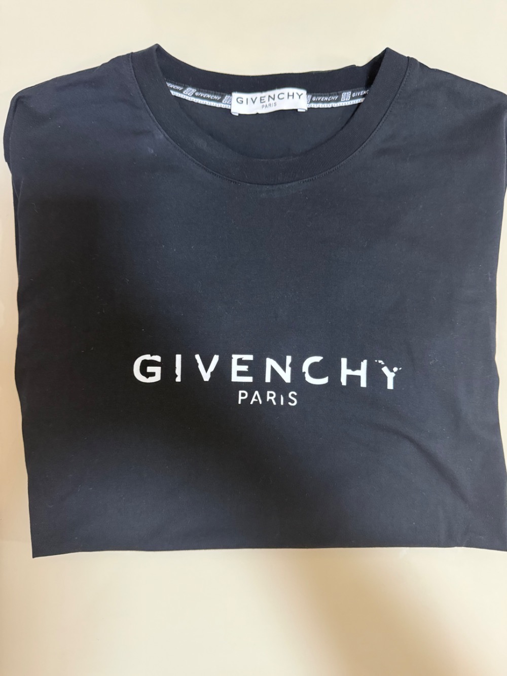 Camiseta Givenchy Paris Logo Distressed Black — G, Novo