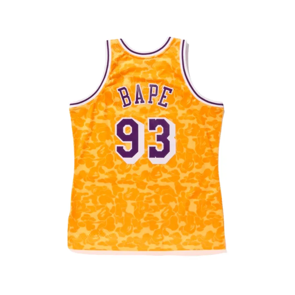 ミッチェルアンドネスコラボ　lakers ユニフォーム　bape Mitchell & Ness x BAPE Regata Swingman Jersey Los Angeles Lakers