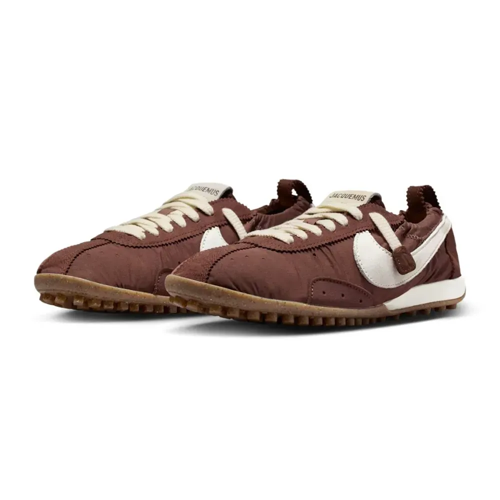 靴 Nike Jacquemus Jacquemus x Nike Moon Shoe Fauna Brown Cashmere - Droper