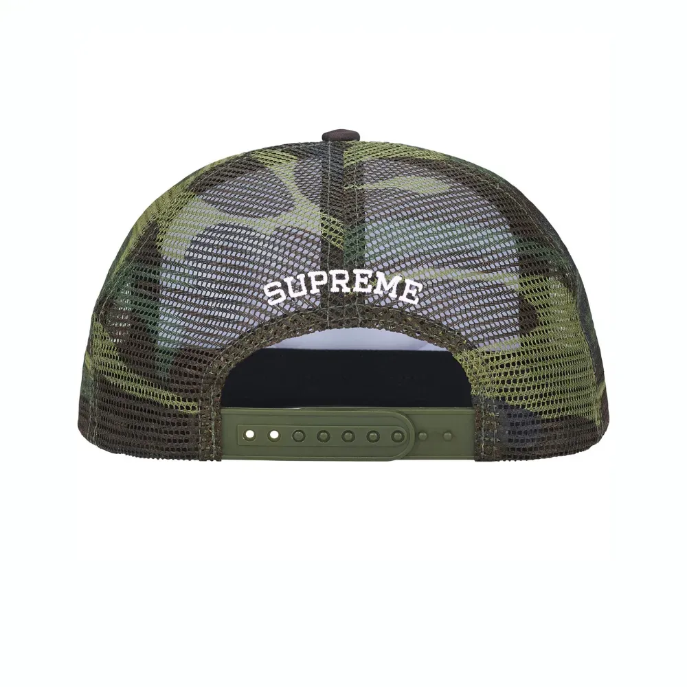Playboy x Supreme Boné Mesh Back 5-Panel Woodland Camo SS26-W3