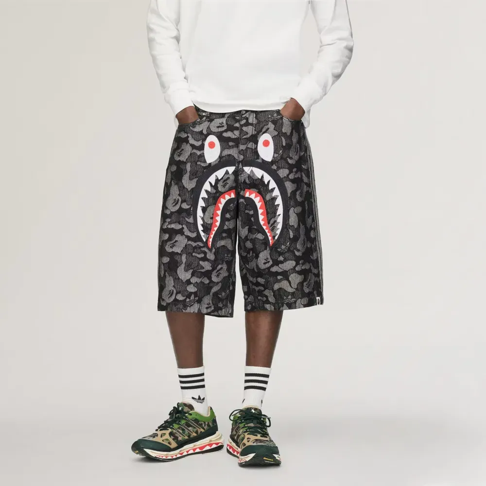 adidas SHARK DENIM JORTS BAPE ブラック BAPE x adidas Jorts Shark Denim Black - Droper